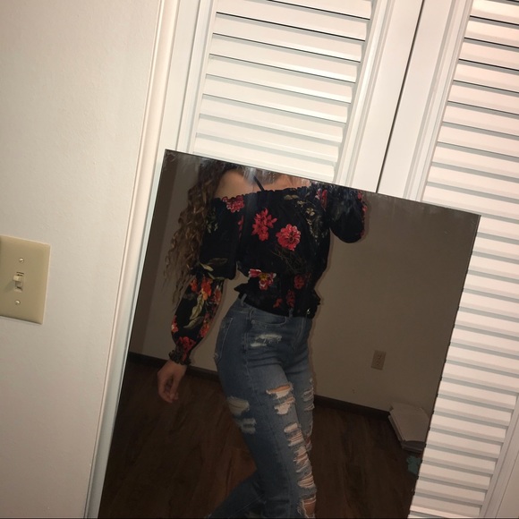 Off Shoulder Top - Picture 3 of 3